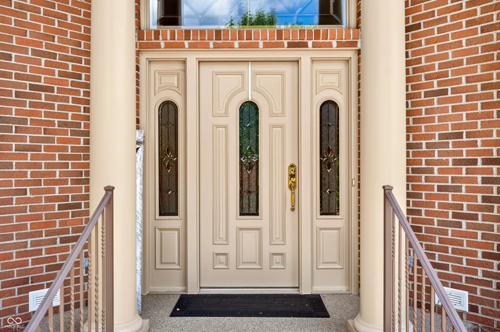 1514 Ashwood Court Greenwood, IN 46143