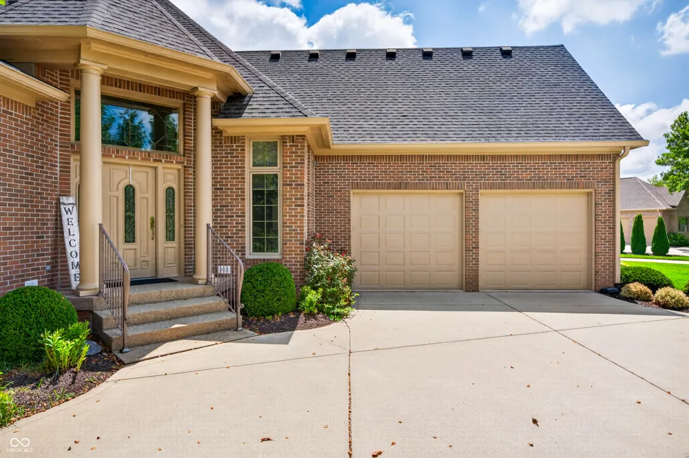 1514 Ashwood Court Greenwood, IN 46143