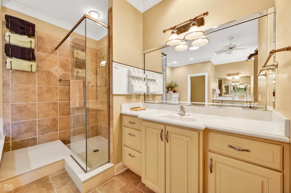 1514 Ashwood Court Greenwood, IN 46143