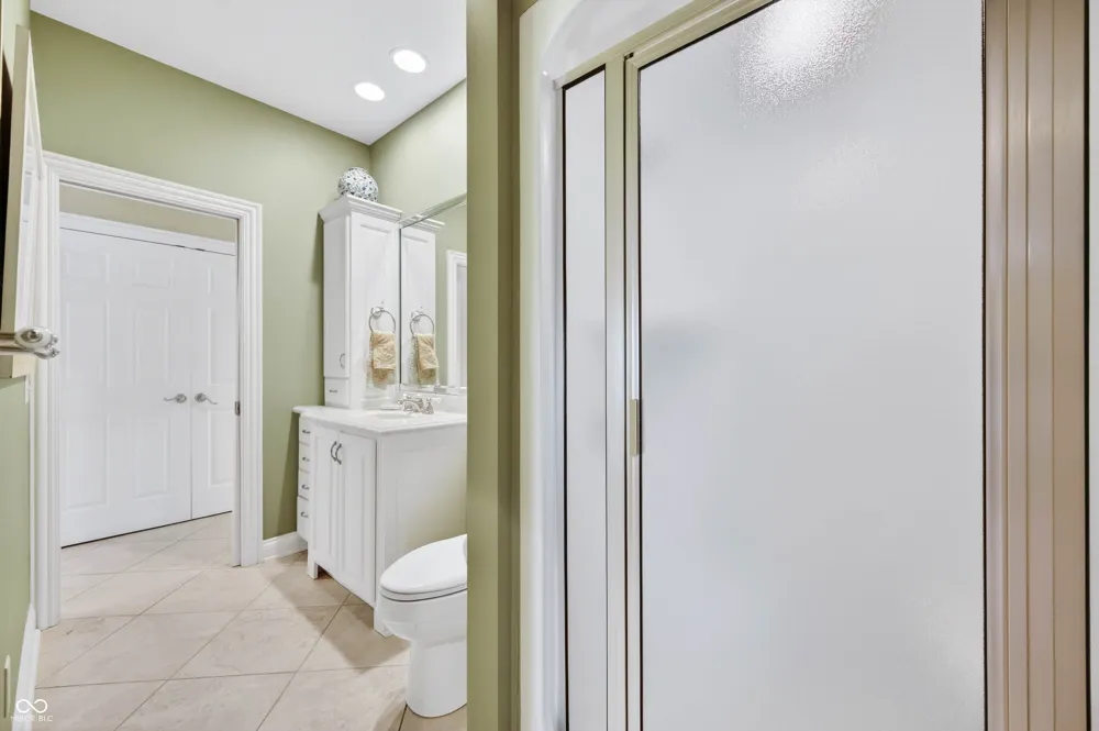 1514 Ashwood Court Greenwood, IN 46143