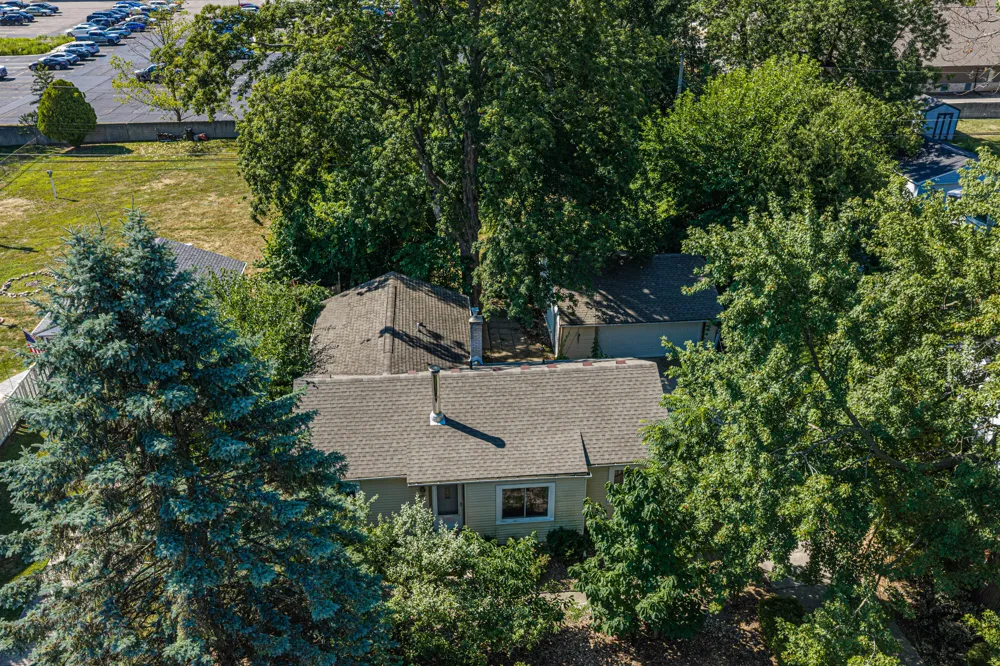 33967 Wadsworth Street Livonia, MI 48150