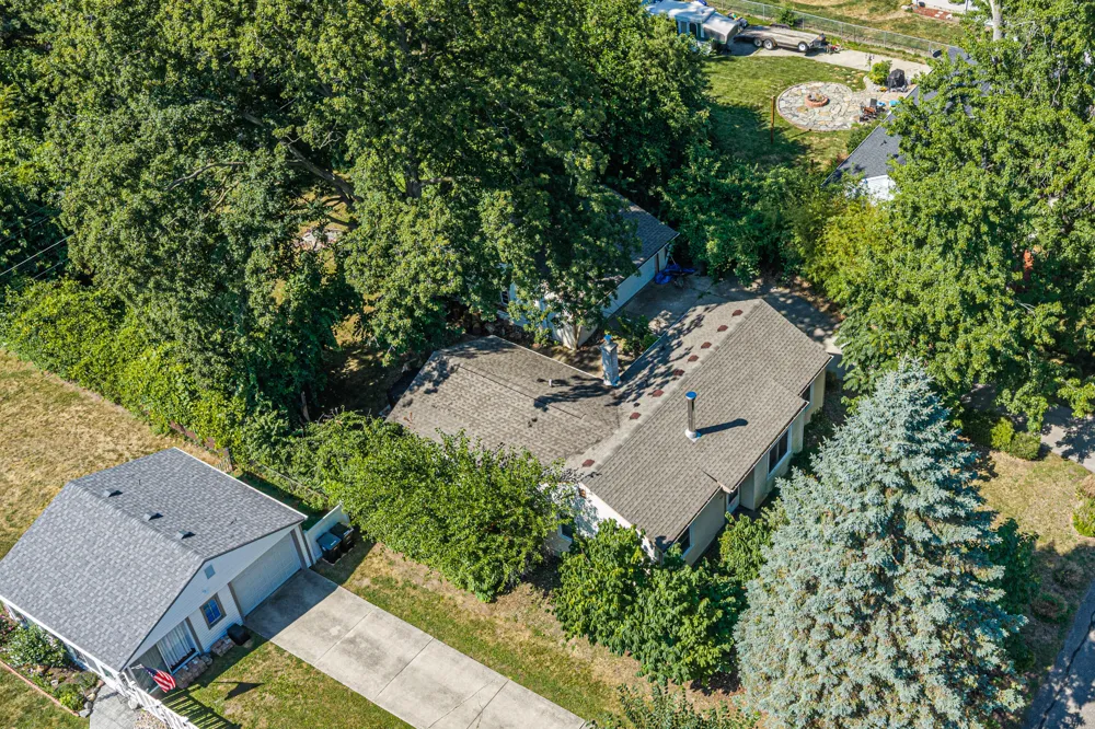 33967 Wadsworth Street Livonia, MI 48150
