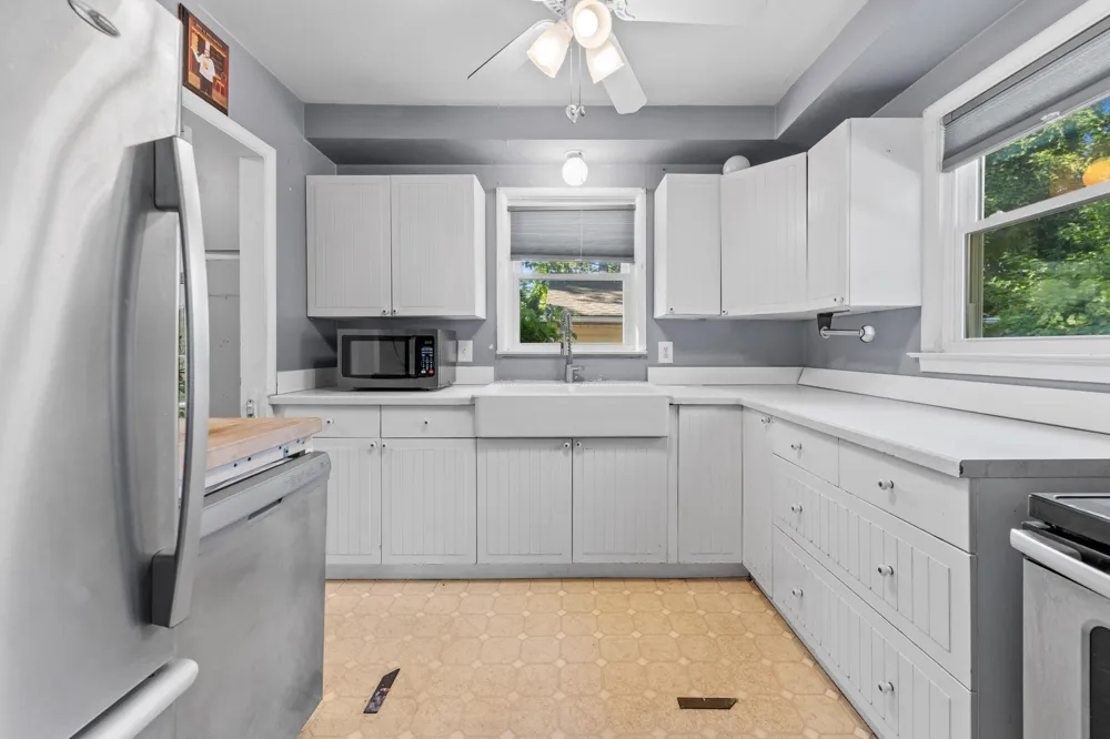 33967 Wadsworth Street Livonia, MI 48150