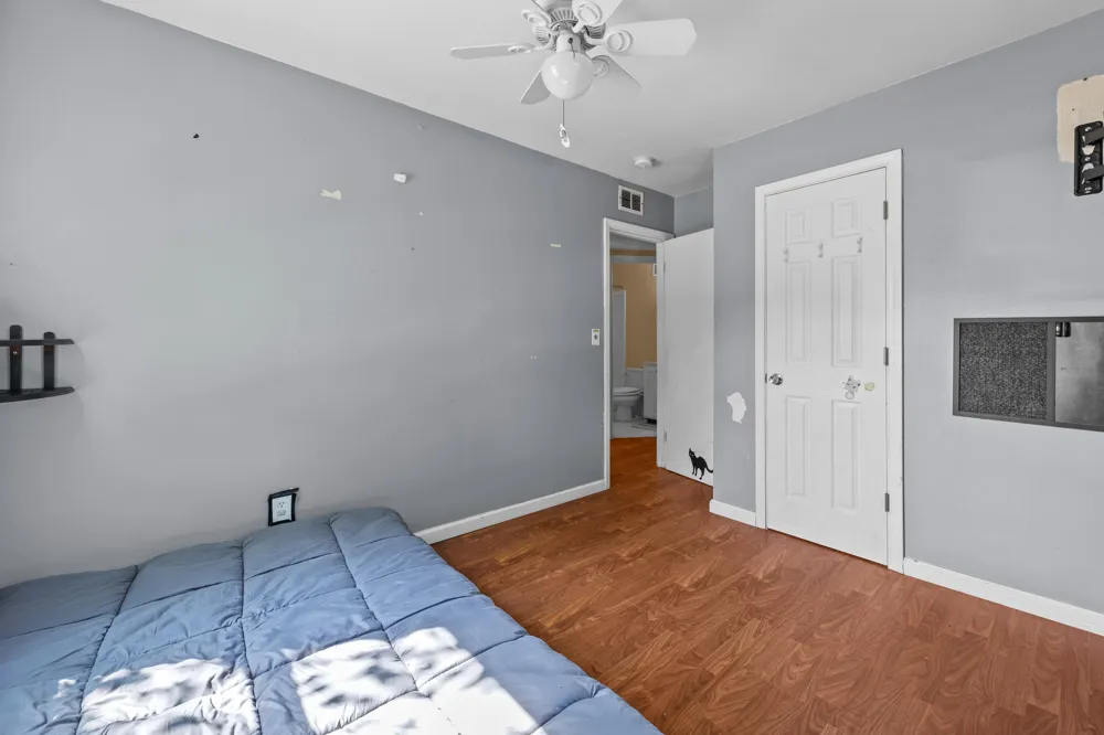 33967 Wadsworth Street Livonia, MI 48150