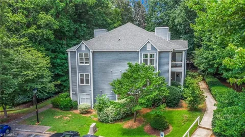 324 Meadows Circle