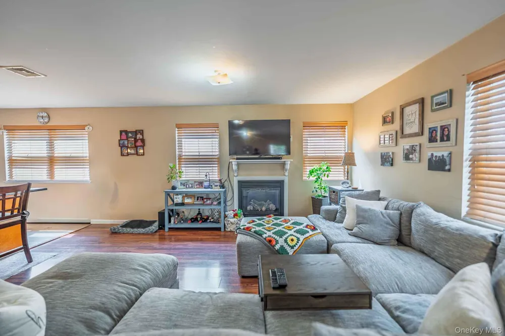 37 Louisiana Street Long Beach, NY 11561