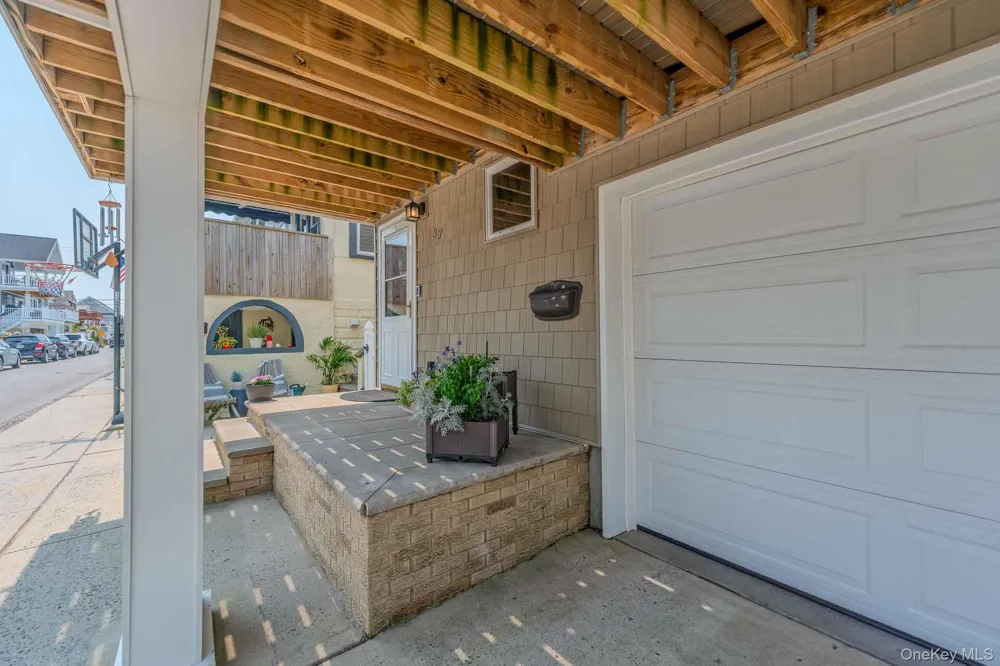 37 Louisiana Street Long Beach, NY 11561