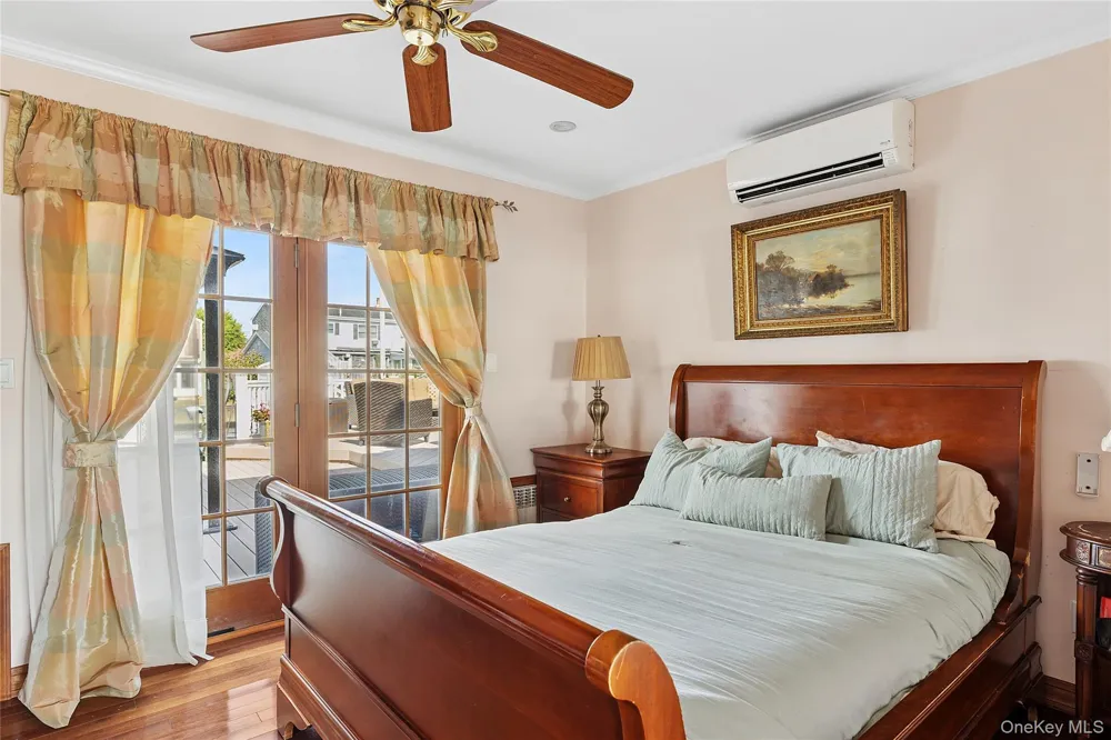 39 Jackson Place Massapequa, NY 11758