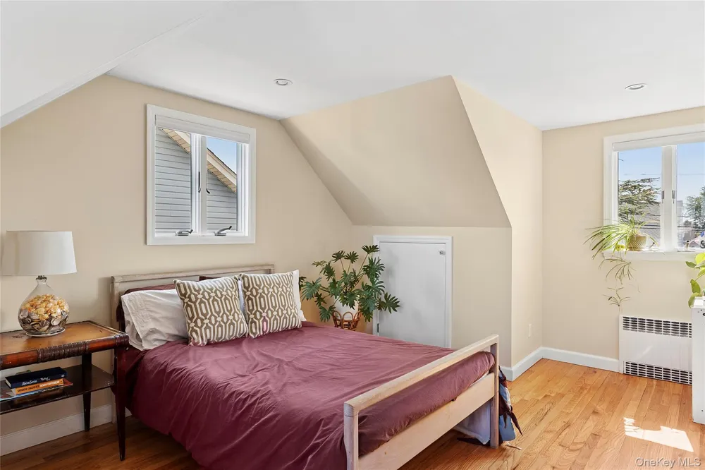 39 Jackson Place Massapequa, NY 11758