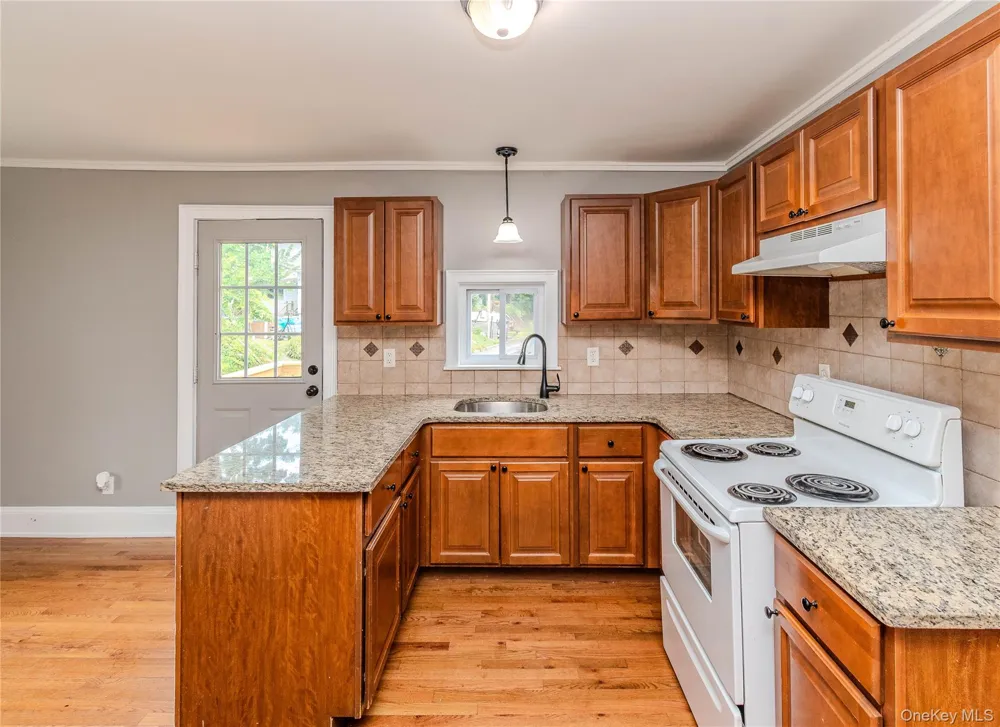 104 Oak Street Walden, NY 12586