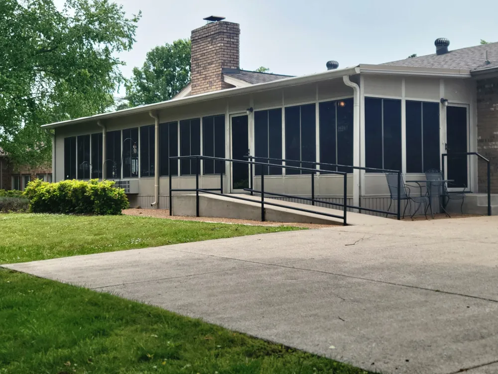 110 Meadowlake Ct Hendersonville, TN 37075