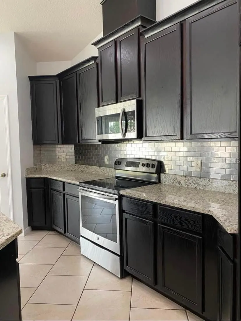 5125 RAVENA AVENUE W St Cloud, FL 34771