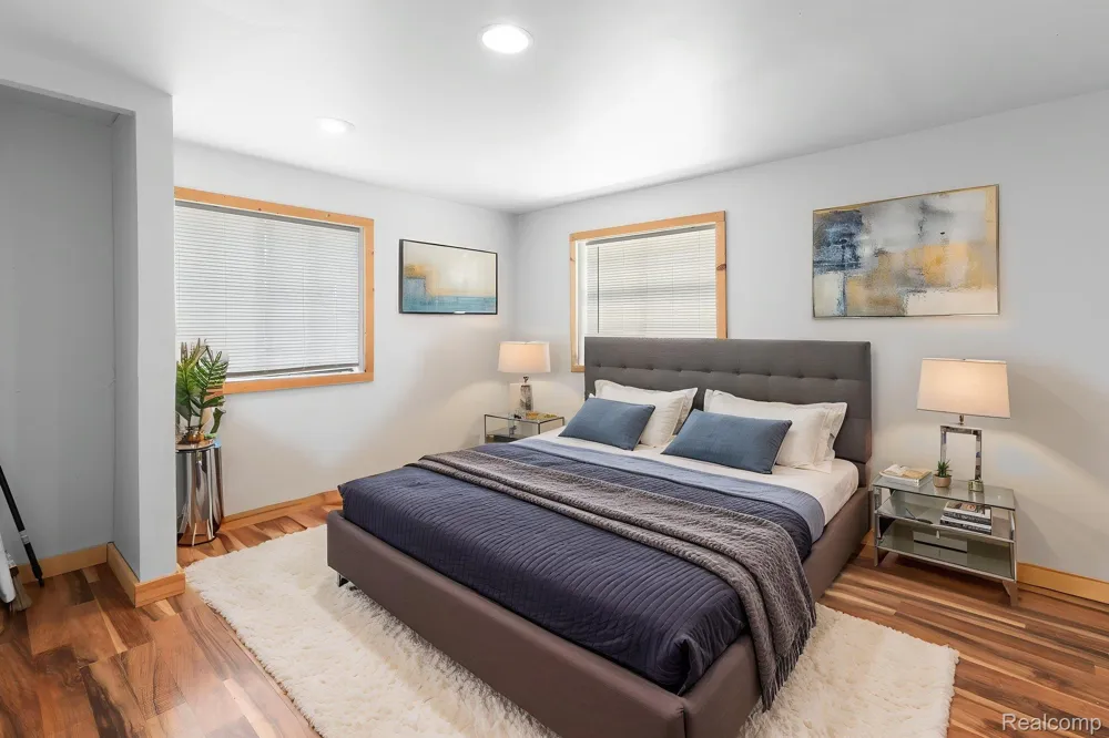 351 North Squirrel Rd #205 Auburn Hills City, MI 48326