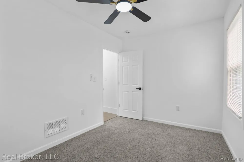 187 Leroy Street Ferndale City, MI 48220