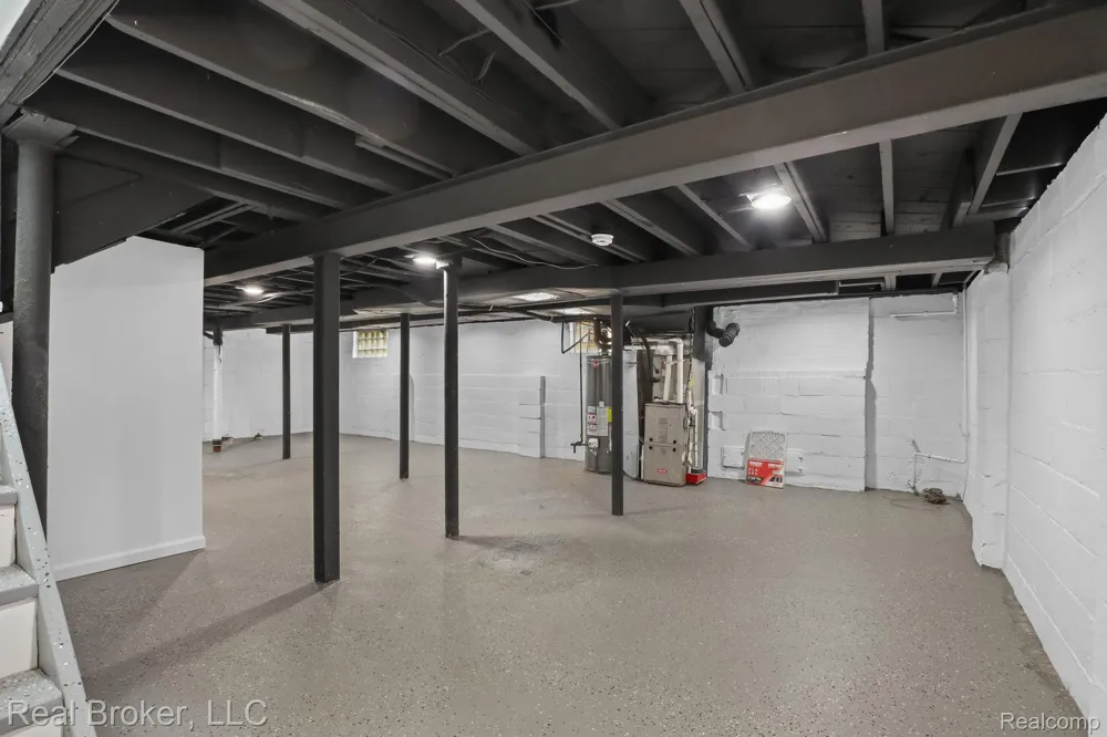 187 Leroy Street Ferndale City, MI 48220