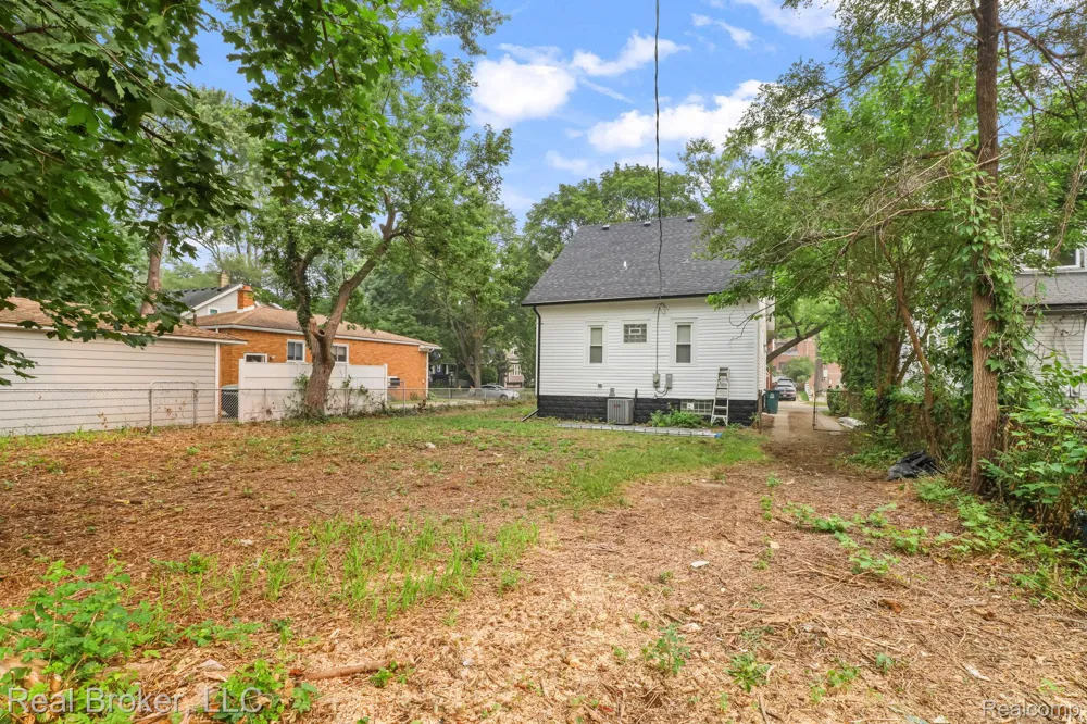 187 Leroy Street Ferndale City, MI 48220