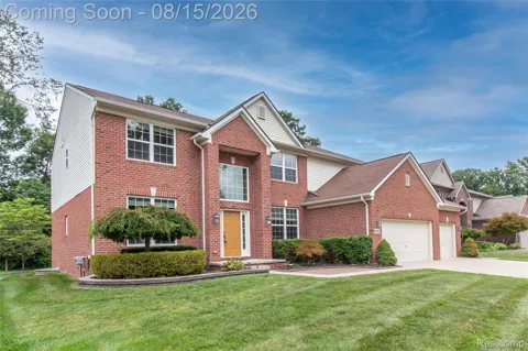 2221 Mayflower