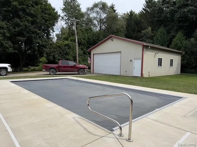 3595 Davison Lake Road Brandon Charter Township, MI 48462