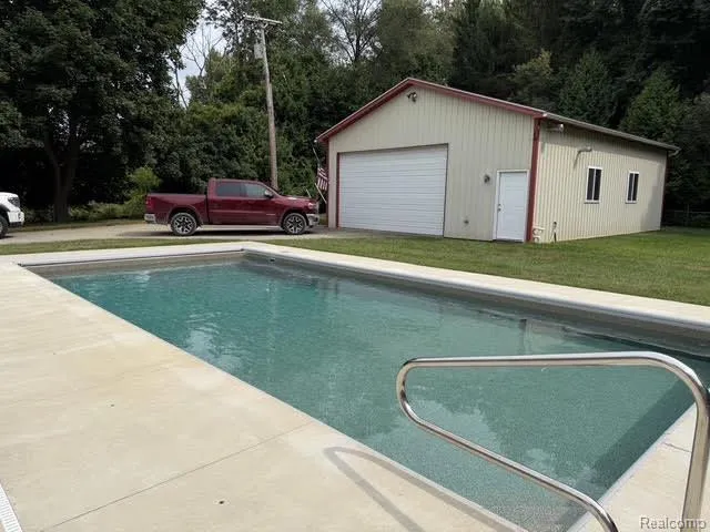 3595 Davison Lake Road Brandon Charter Township, MI 48462