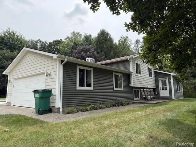 3595 Davison Lake Road Brandon Charter Township, MI 48462