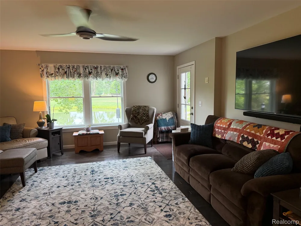 3595 Davison Lake Road Brandon Charter Township, MI 48462