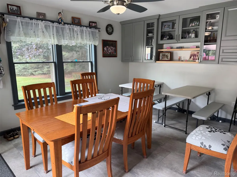 3595 Davison Lake Road Brandon Charter Township, MI 48462