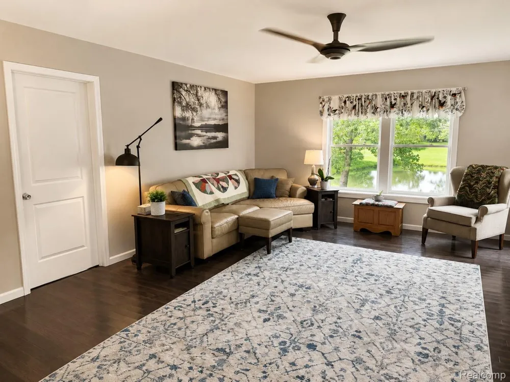 3595 Davison Lake Road Brandon Charter Township, MI 48462