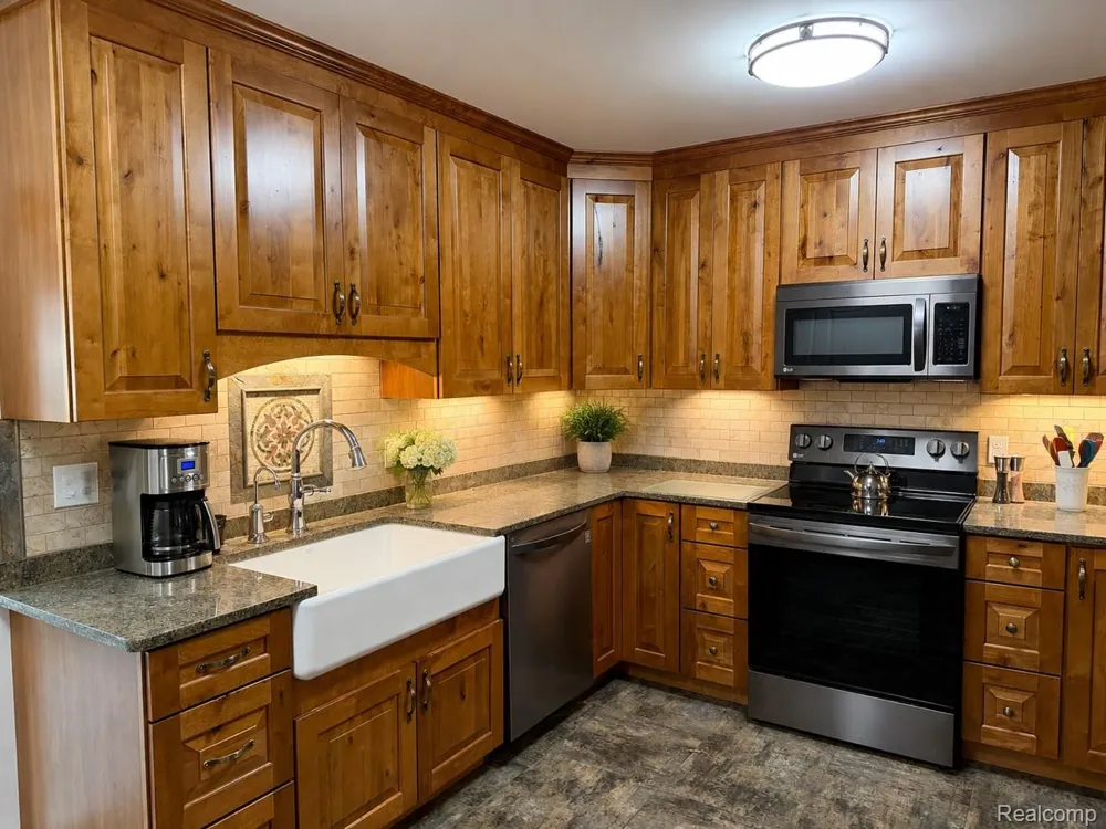 3595 Davison Lake Road Brandon Charter Township, MI 48462