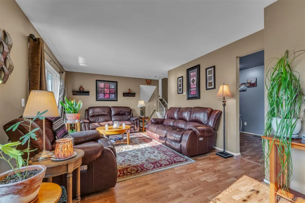 22672 Woodcreek Drive Brownstown Charter Township, MI 48134
