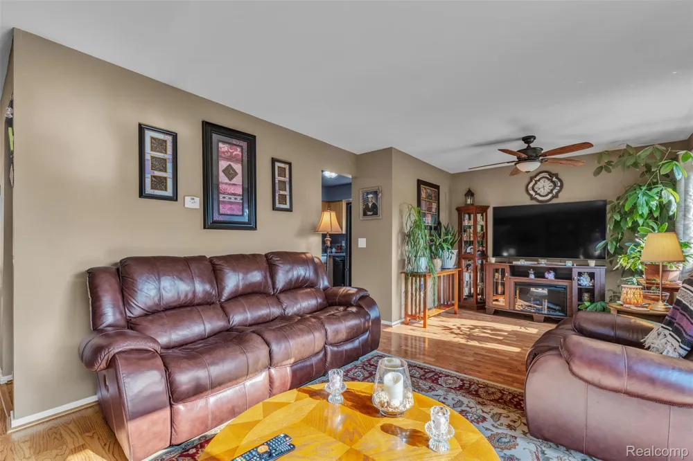 22672 Woodcreek Drive Brownstown Charter Township, MI 48134