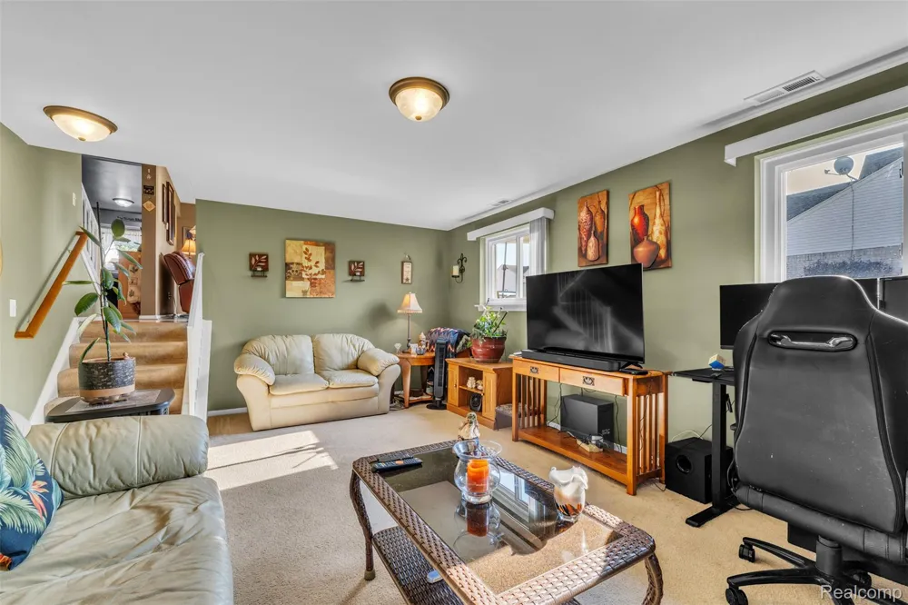 22672 Woodcreek Drive Brownstown Charter Township, MI 48134