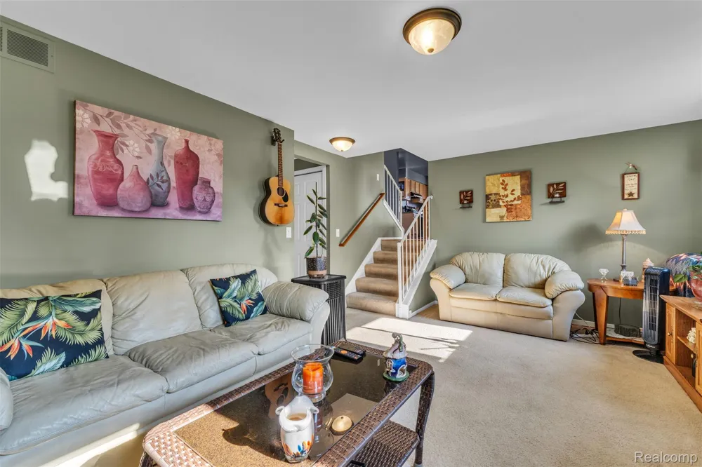 22672 Woodcreek Drive Brownstown Charter Township, MI 48134