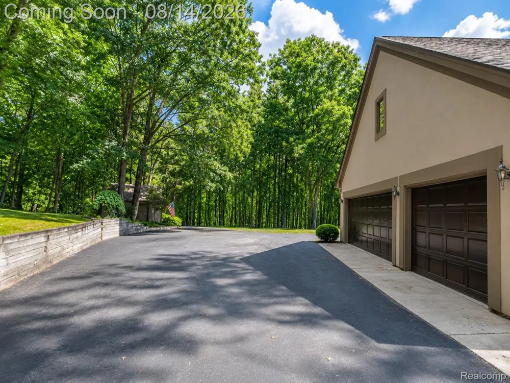 13130 Pine Meadow Drive Tyrone Township, MI 48430
