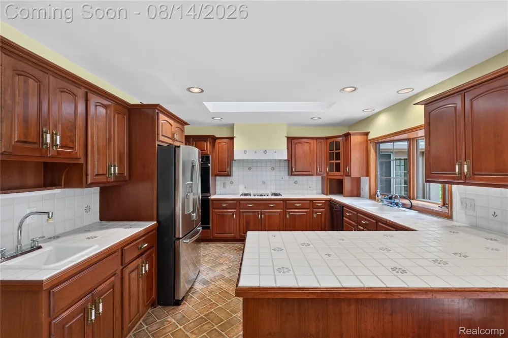13130 Pine Meadow Drive Tyrone Township, MI 48430
