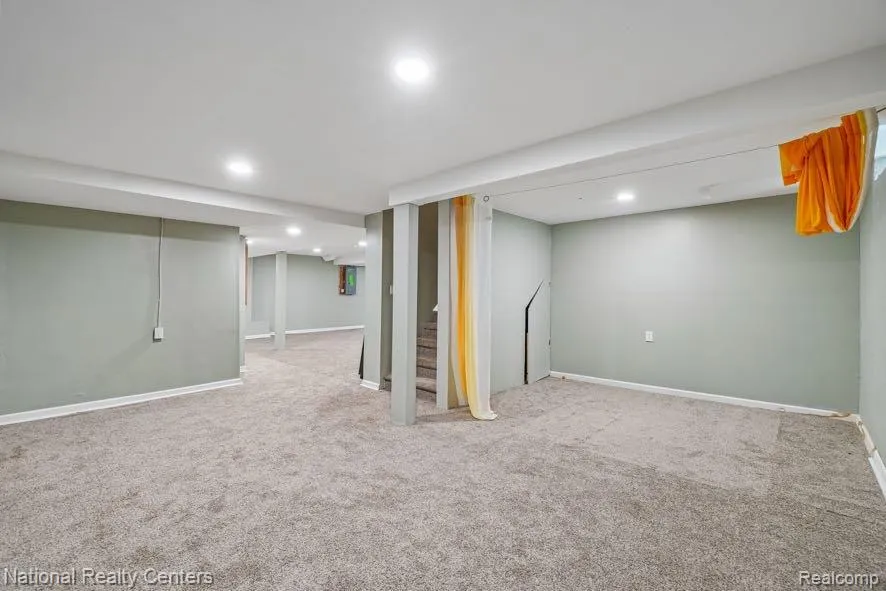 16304 Mulberry Way Northville Township, MI 48168