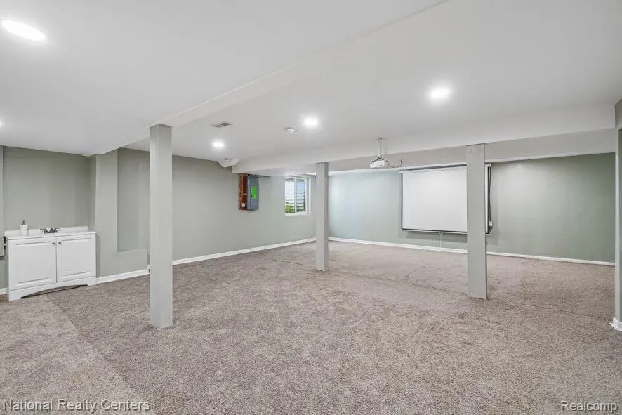 16304 Mulberry Way Northville Township, MI 48168