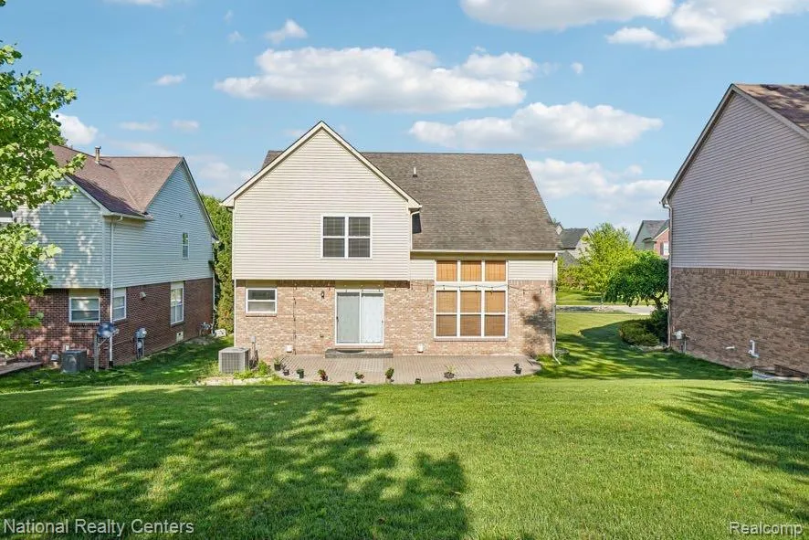 16304 Mulberry Way Northville Township, MI 48168