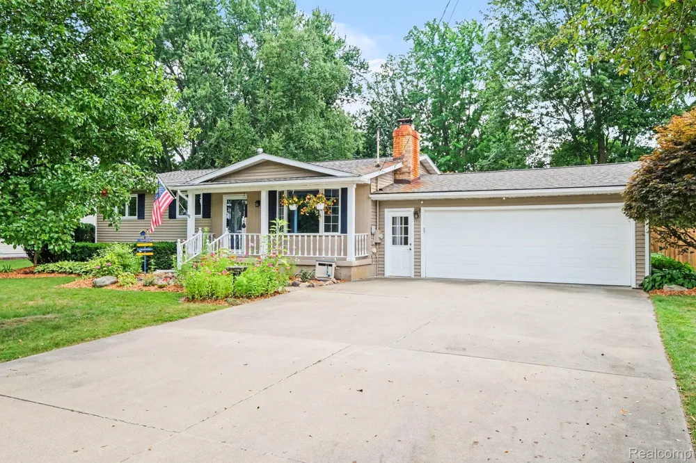 10361 Coldwater Road Flushing Charter Township, MI 48433