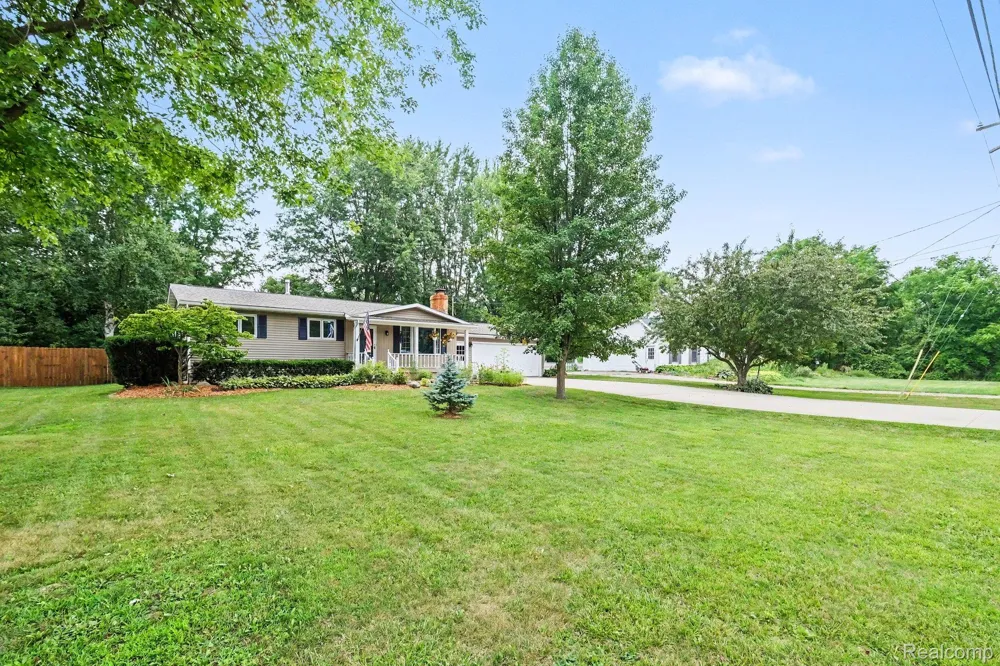 10361 Coldwater Road Flushing Charter Township, MI 48433