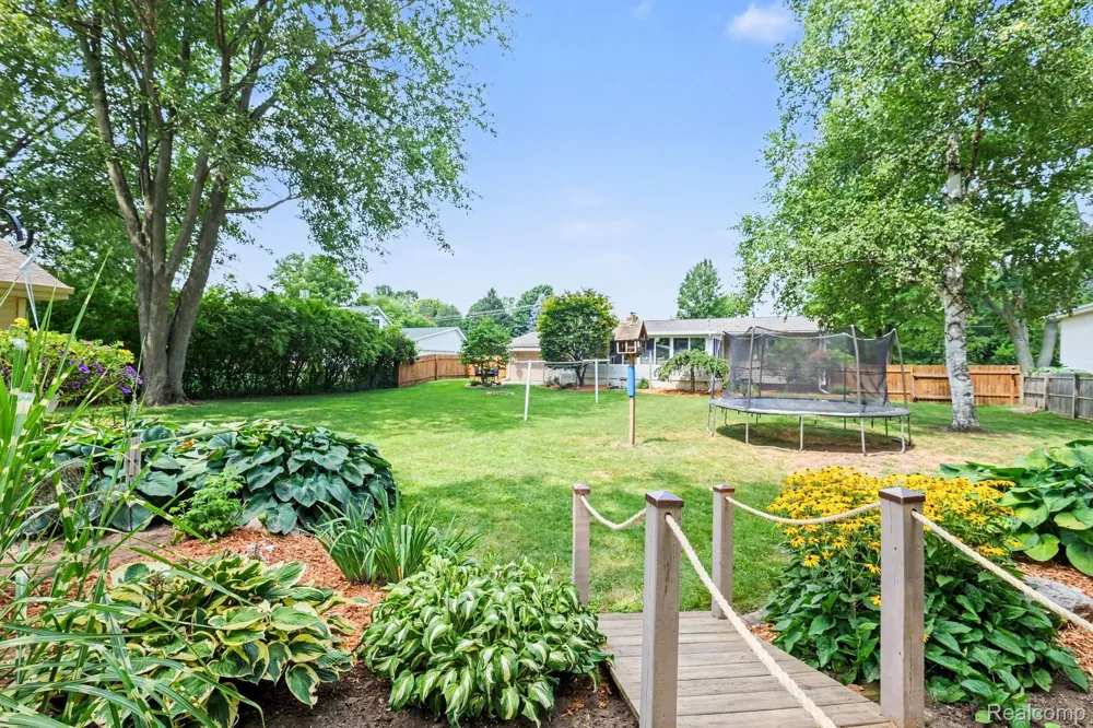 10361 Coldwater Road Flushing Charter Township, MI 48433