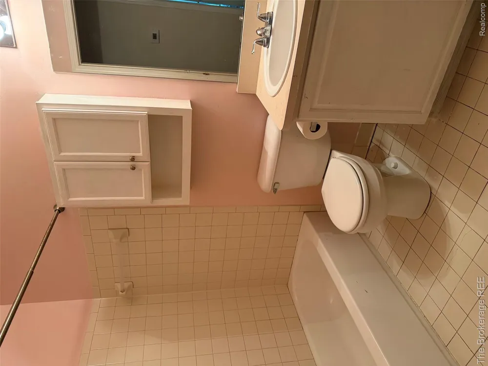 4126 Stonebridge Holly Township, MI 48442