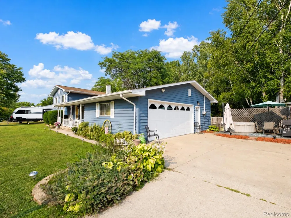 5197 Capri Lane Mundy Township, MI 48507