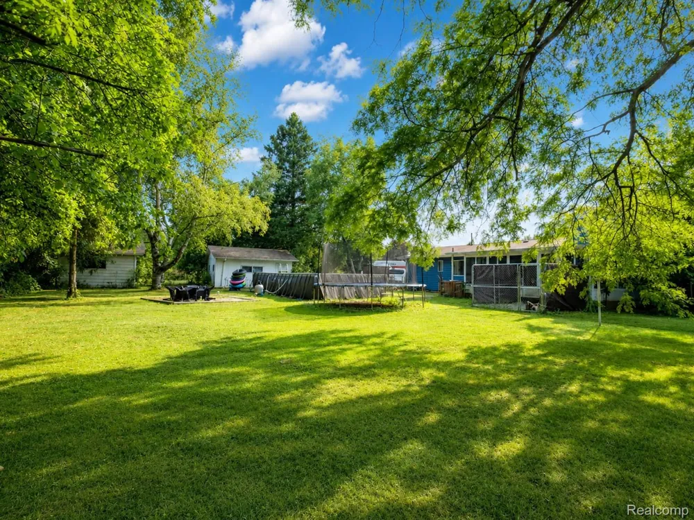 5197 Capri Lane Mundy Township, MI 48507