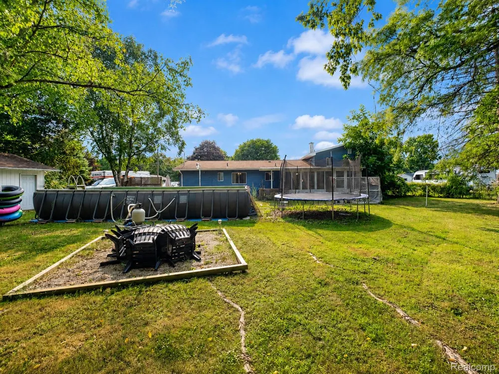 5197 Capri Lane Mundy Township, MI 48507