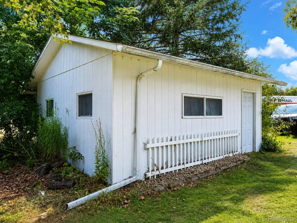 5197 Capri Lane Mundy Township, MI 48507