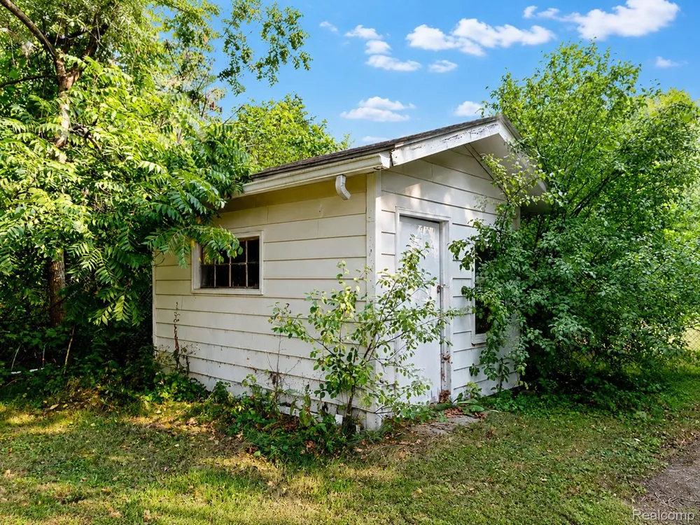 5197 Capri Lane Mundy Township, MI 48507