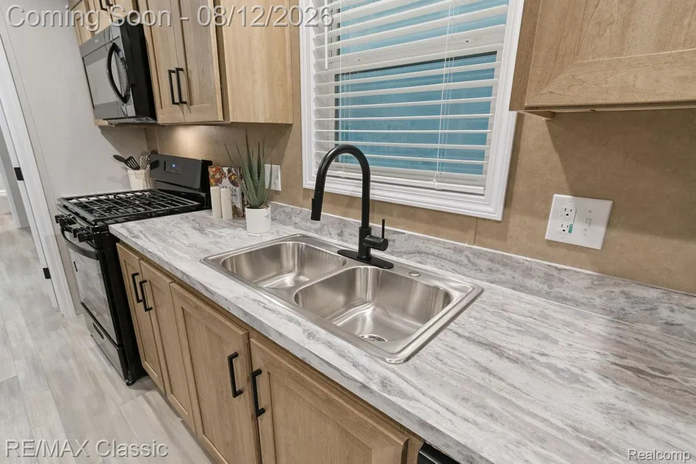 7105 W Vienna Road Montrose Charter Township, MI 48420