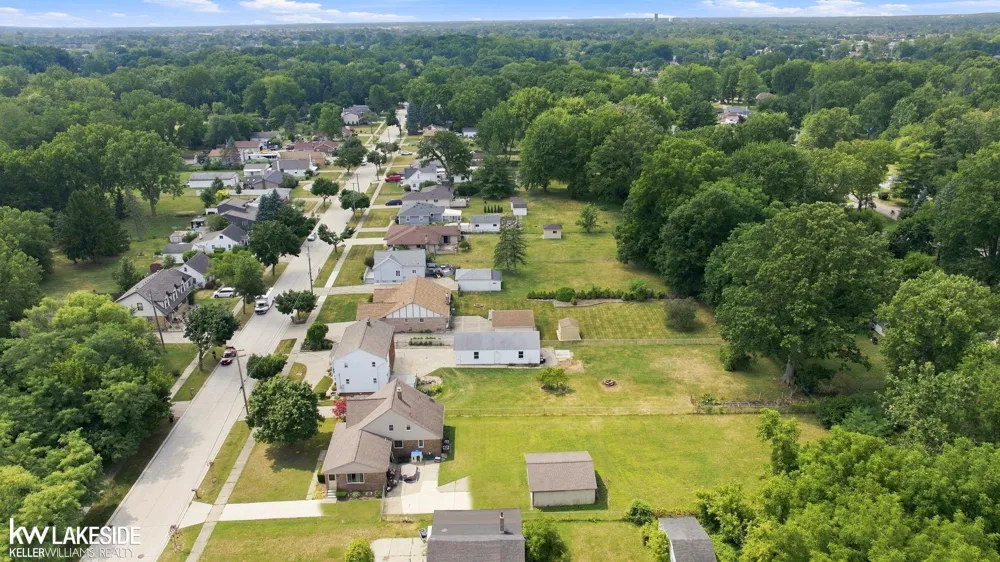 5563 NORTHLAWN DRIVE Sterling Heights City, MI 48310
