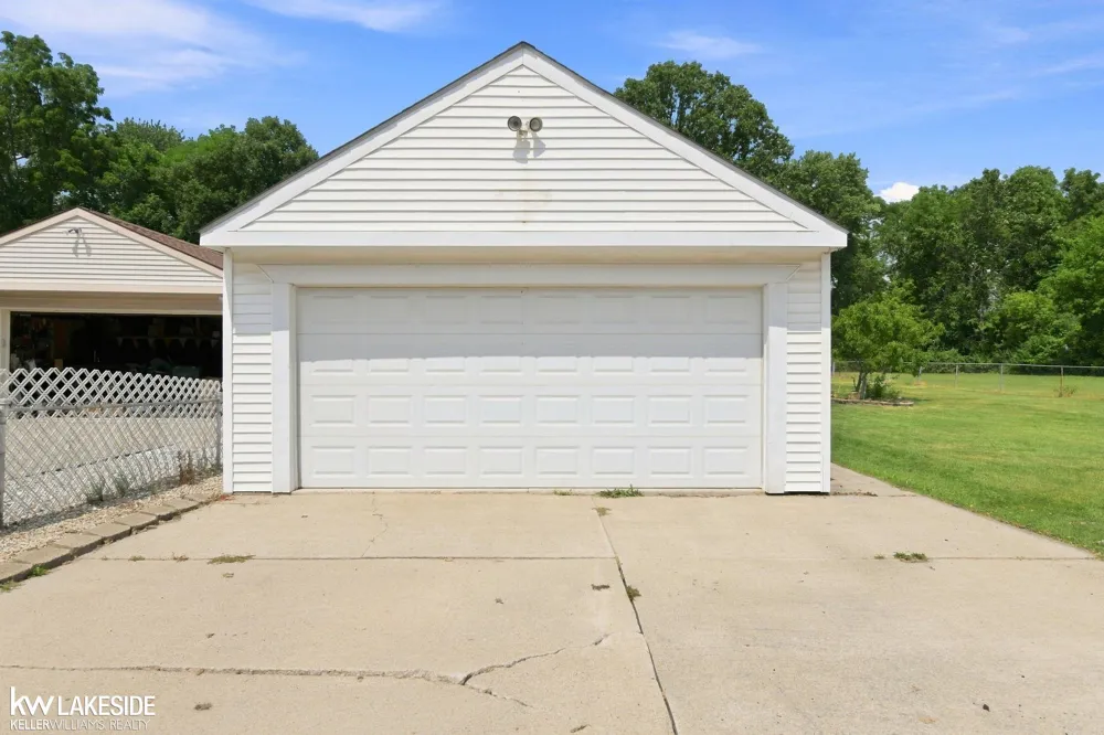 5563 NORTHLAWN DRIVE Sterling Heights City, MI 48310