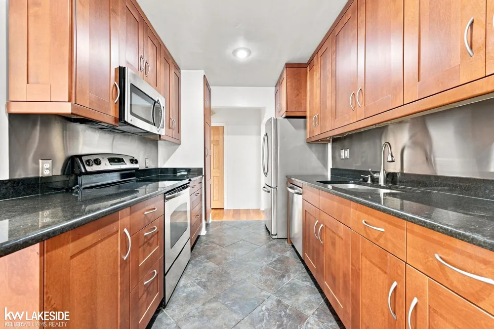 5563 NORTHLAWN DRIVE Sterling Heights City, MI 48310